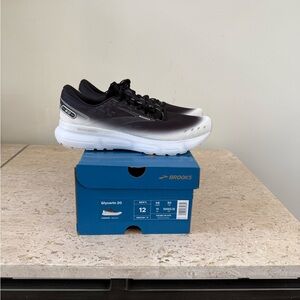 Brooks® Glycerin 20 Sneakers.